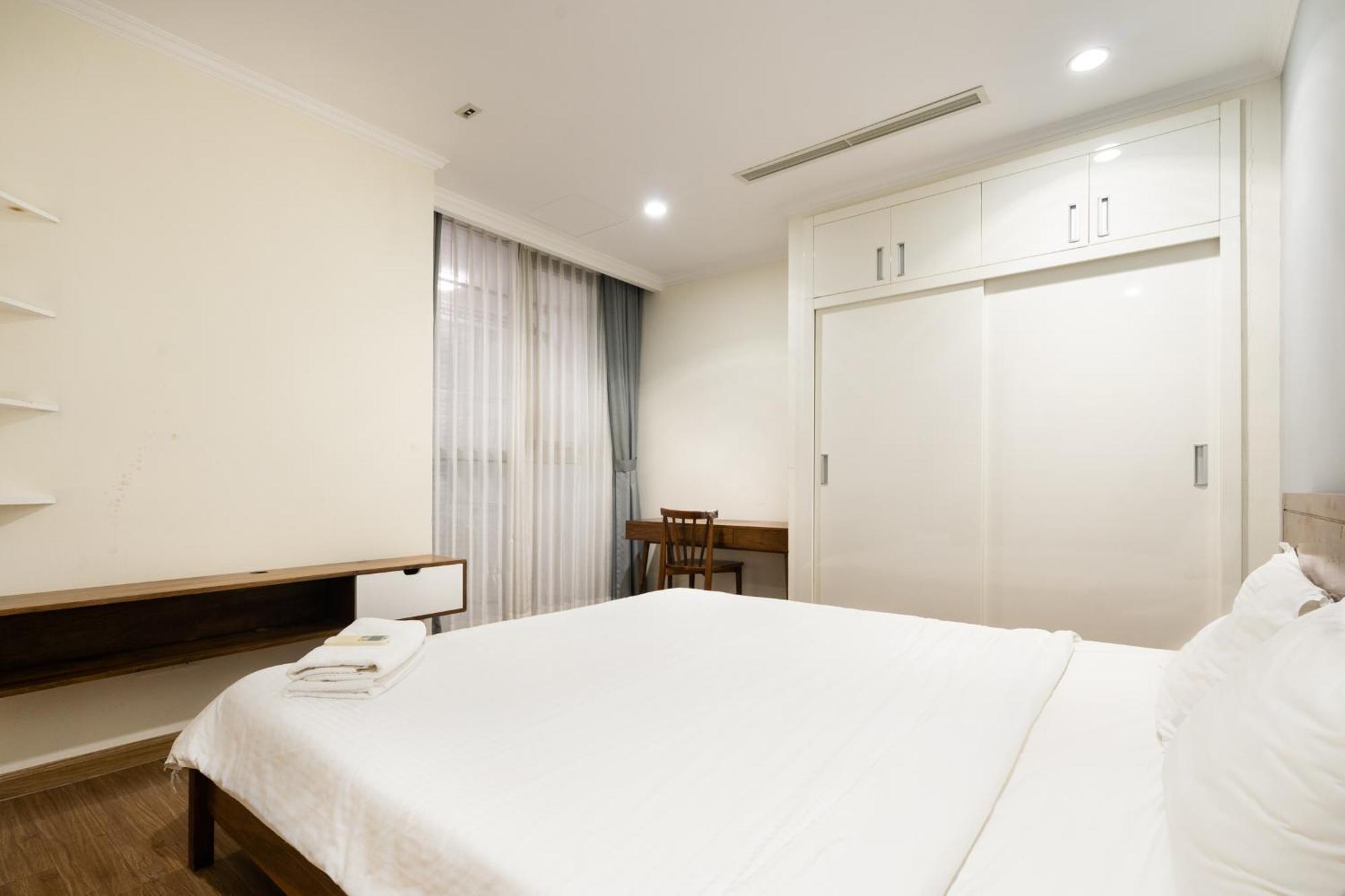 Vinhomes Central Park - Serviced Apartments Rental Ltd Хошимин Экстерьер фото