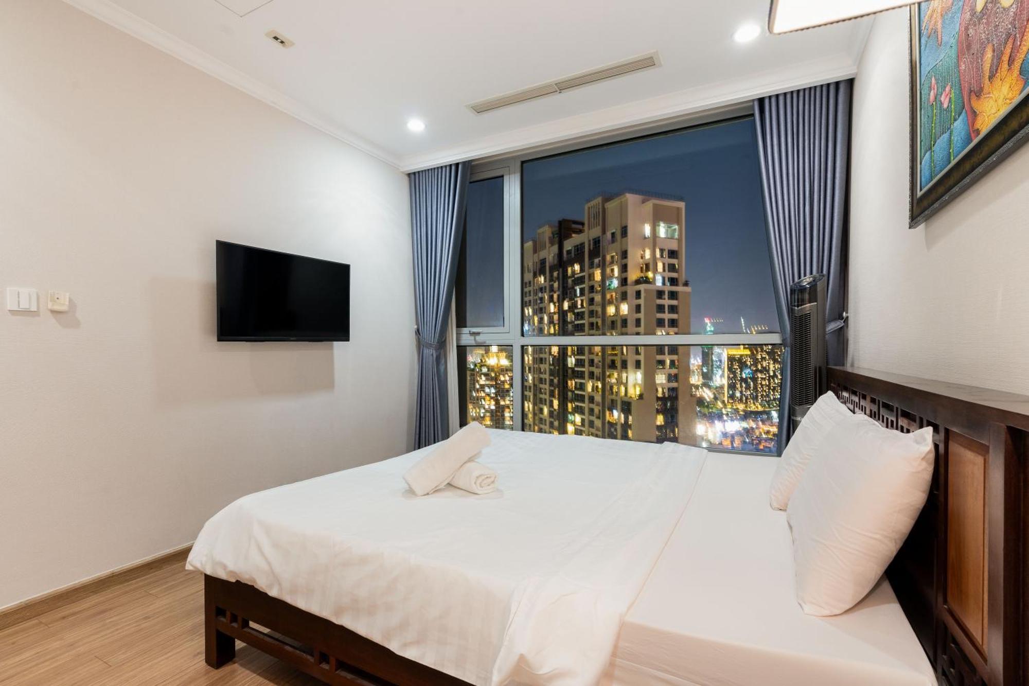 Vinhomes Central Park - Serviced Apartments Rental Ltd Хошимин Экстерьер фото
