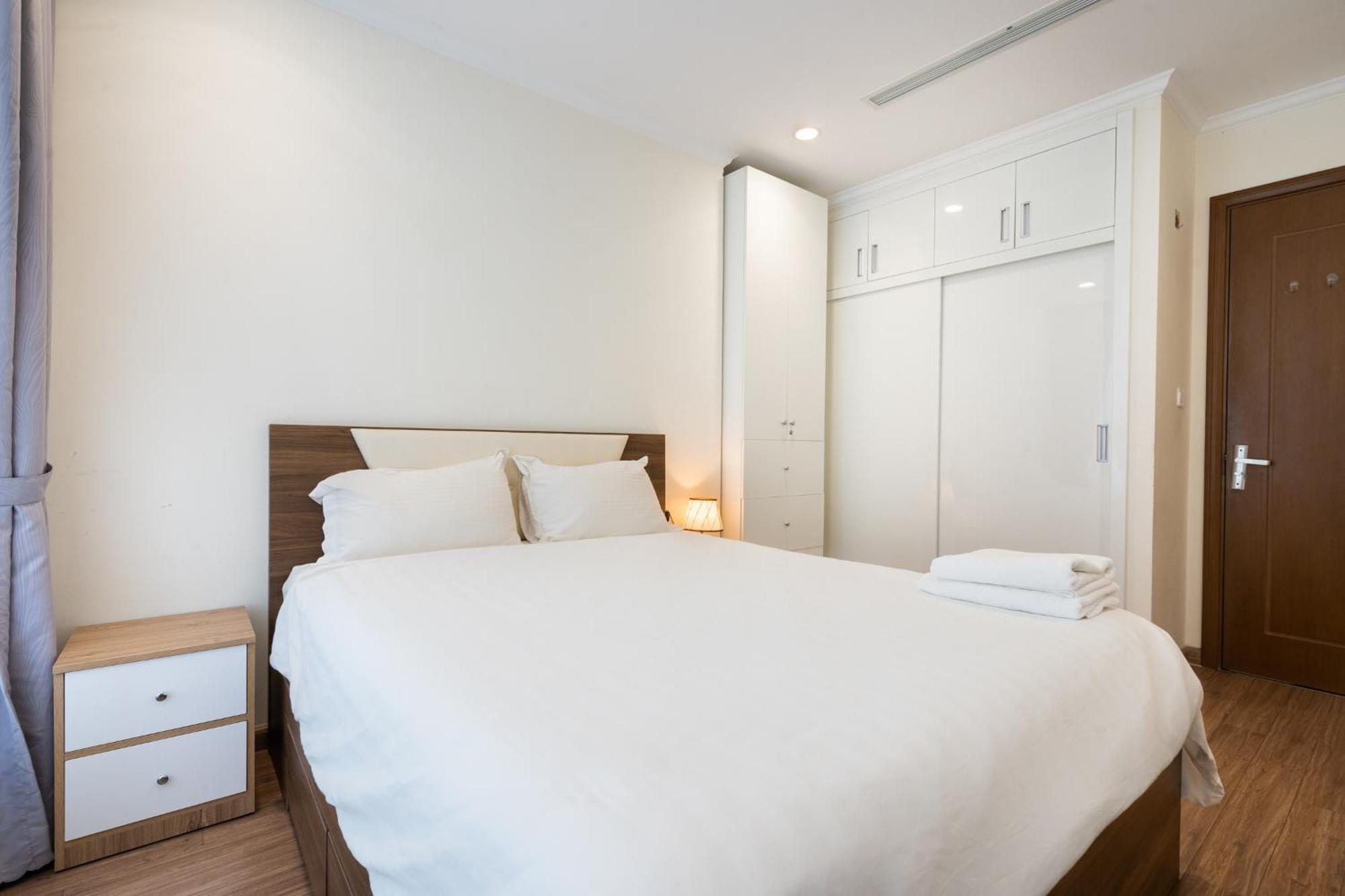 Vinhomes Central Park - Serviced Apartments Rental Ltd Хошимин Экстерьер фото