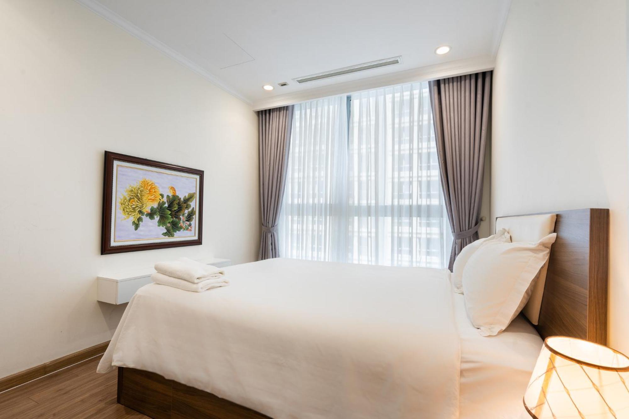 Vinhomes Central Park - Serviced Apartments Rental Ltd Хошимин Экстерьер фото