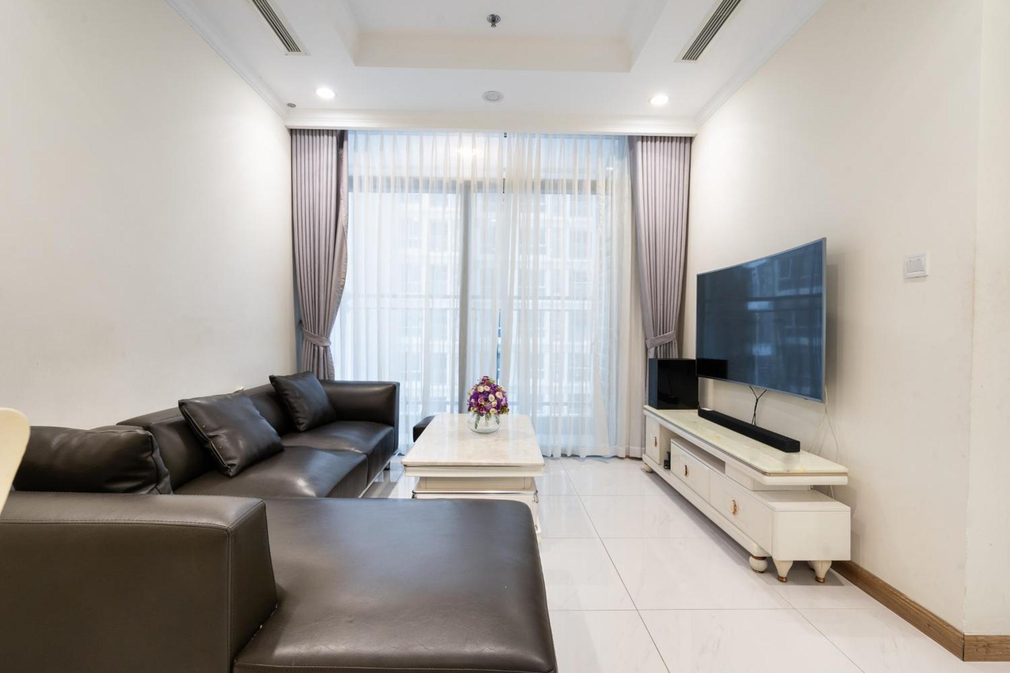 Vinhomes Central Park - Serviced Apartments Rental Ltd Хошимин Экстерьер фото